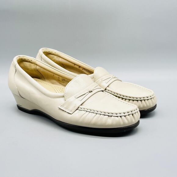 SAS Shoes Womens 7 Beige Leather Loafers Tripad Comfort Easier Wedge Slip On - Picture 1 of 10
